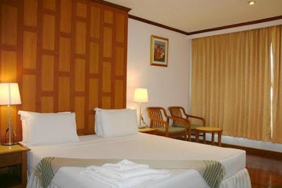 New Siam Riverside Guest House