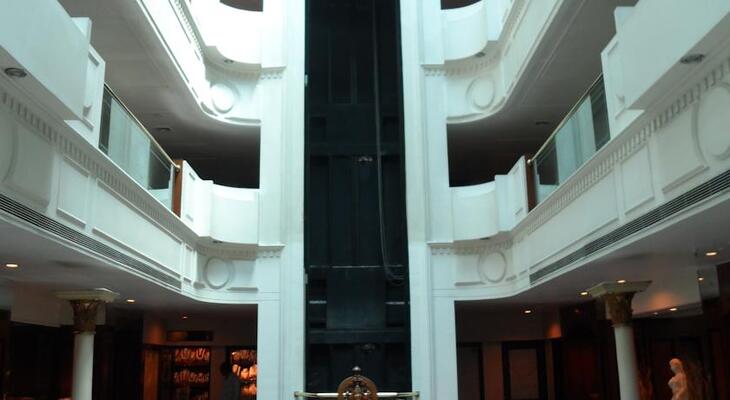 Hotel Quality Inn Residency.
