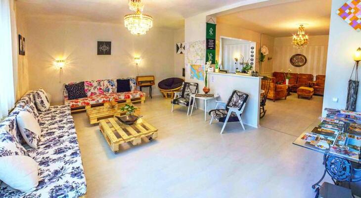 Lounge Hostel