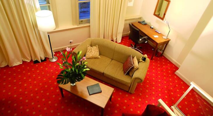 Grand Hotel Melbourne