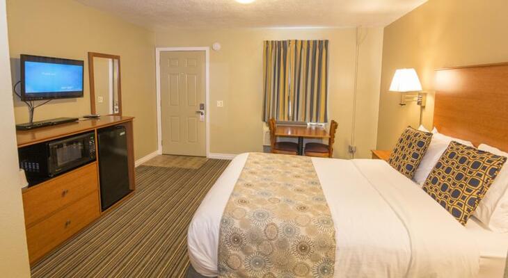 Nordic Inn and Suites