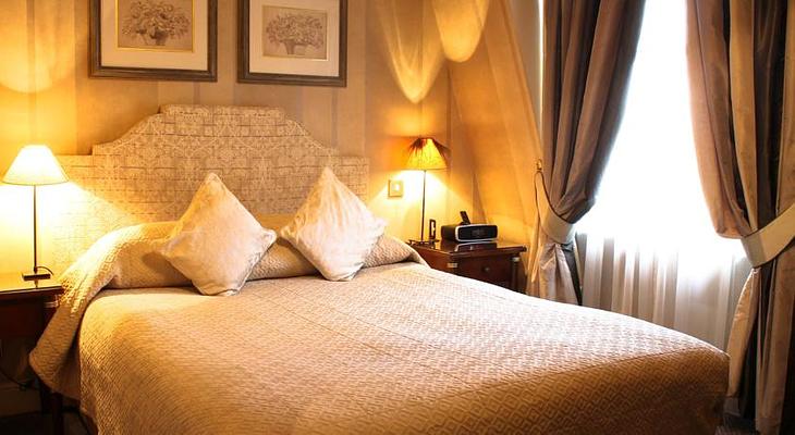 The Leonard Hotel