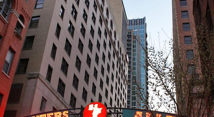 Courtyard by Marriott Nashville Downtown