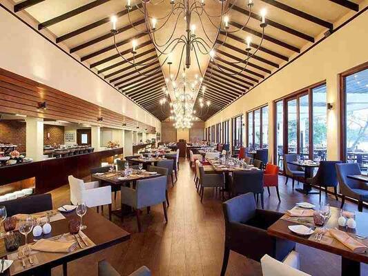 Centara Ceysands Resort & Spa Sri Lanka