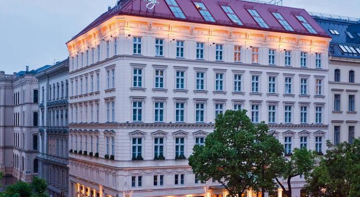 The Amauris Vienna