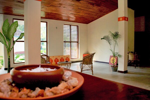 Nilaveli Crystal Blue Hotel