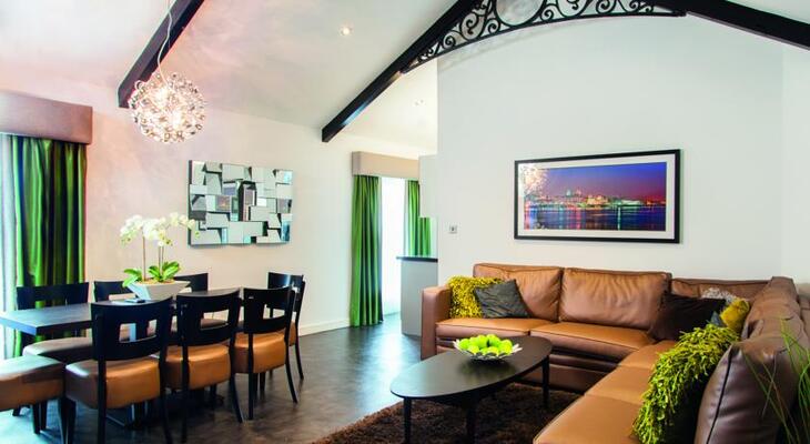 Epic Apart Hotel - Seel Street