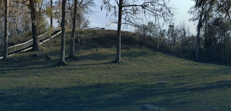 Lake Jackson Mounds Archaeological State Park