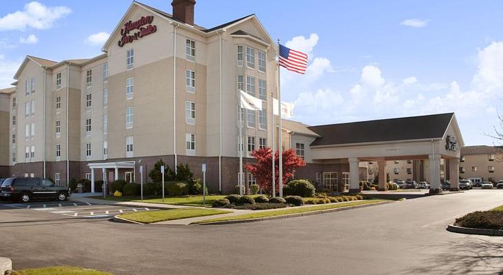 Hampton Inn & Suites Providence-Warwick-Airport