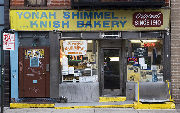 Yonah Schimmel's Knish Bakery