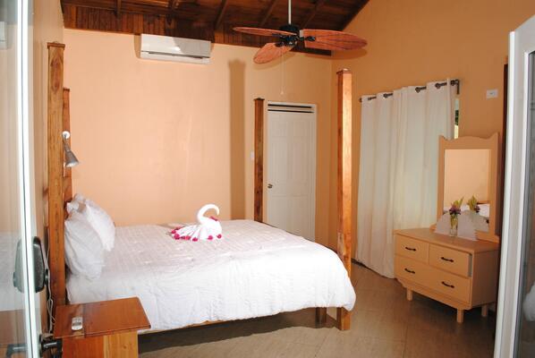 Luna Sea Inn