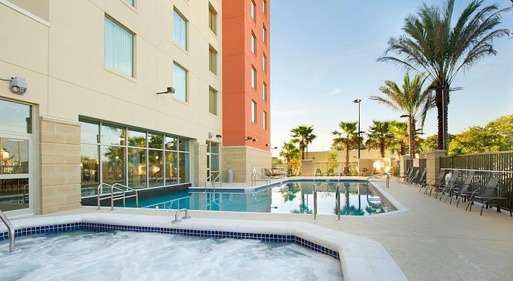 Drury Inn & Suites Near Universal Orlando Resort