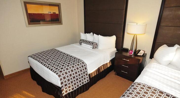 Crowne Plaza Suites Msp Airport - Mall of America, an IHG Hotel