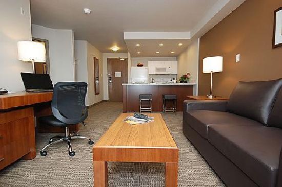 HomeSuites Regina East by d3h Hotels