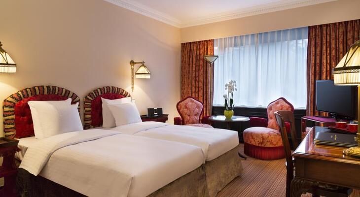Hotel Barsey by Warwick