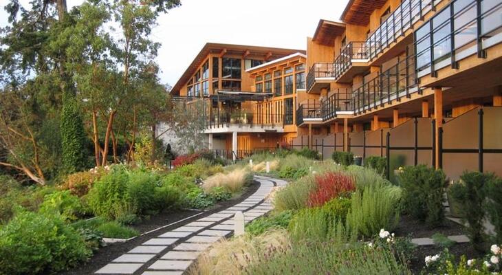 Brentwood Bay Resort & Spa