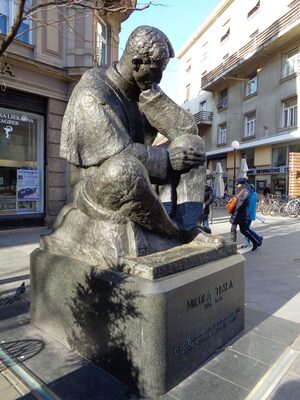 Nikola Tesla Statue