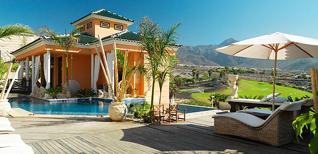 Royal Garden Villas & Spa Luxury Hotel