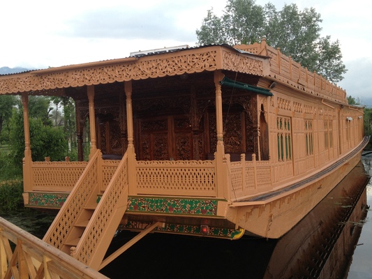 Ritz Houseboats
