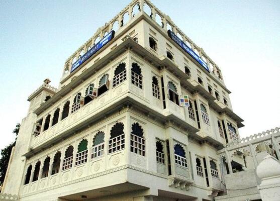 Hotel Anjani