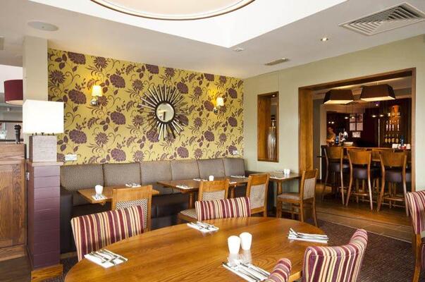Premier Inn Edinburgh Airport (Newbridge) hotel