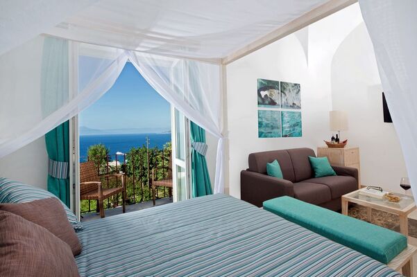 Capri Wine Hotel