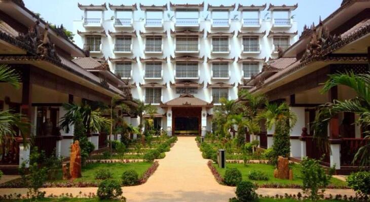 Yadanarpon Dynasty Hotel