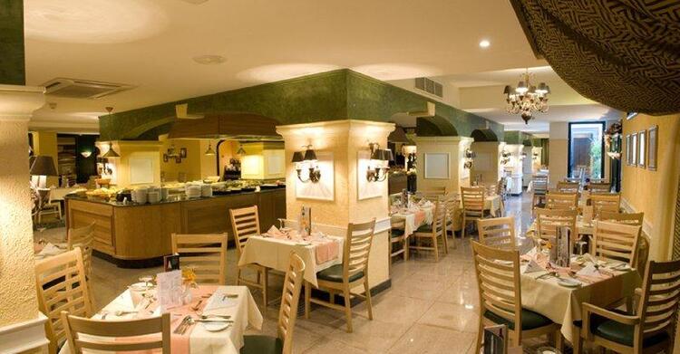 Hotel Santana