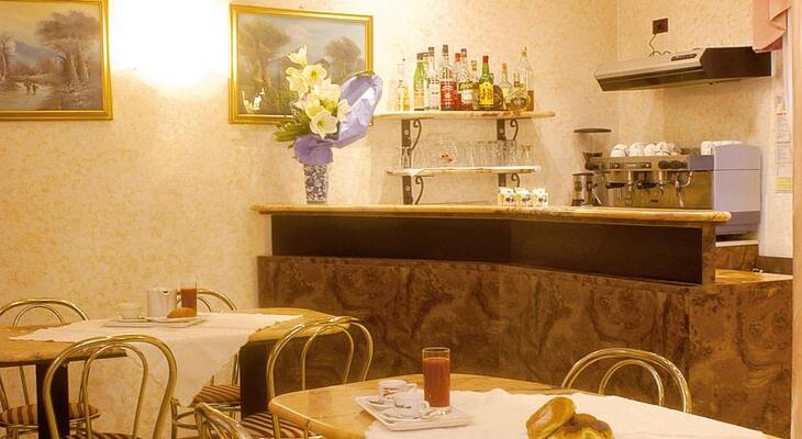 Hotel Mignon