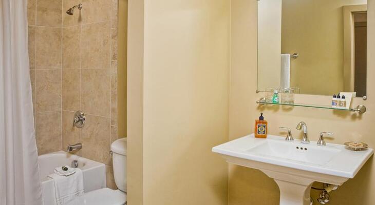 V Boutique Hotel