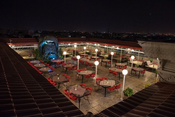 Setareh Hotel