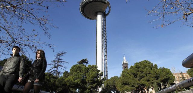 Faro de Moncloa