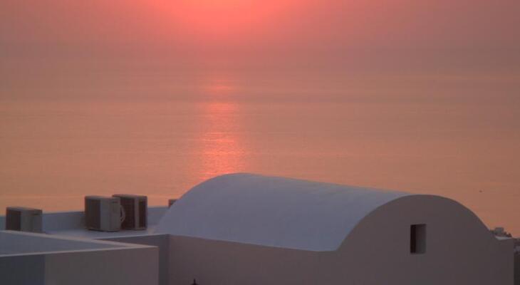 Dream Island Hotel