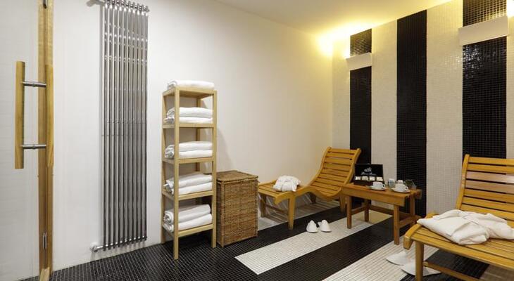 Best Western Premier CHC Airport