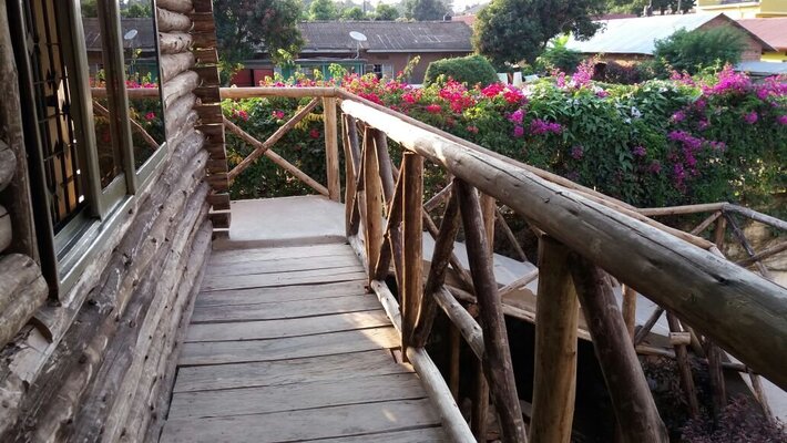 African Roots Guest House - Entebbe