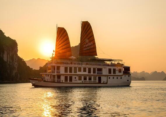 Heritage Halong Hotel