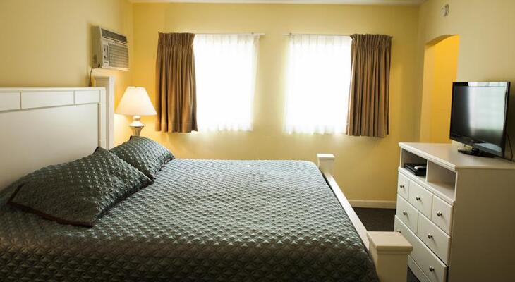 Hollywood Celebrity Hotel
