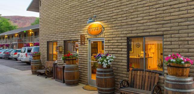 Moab Rustic Inn