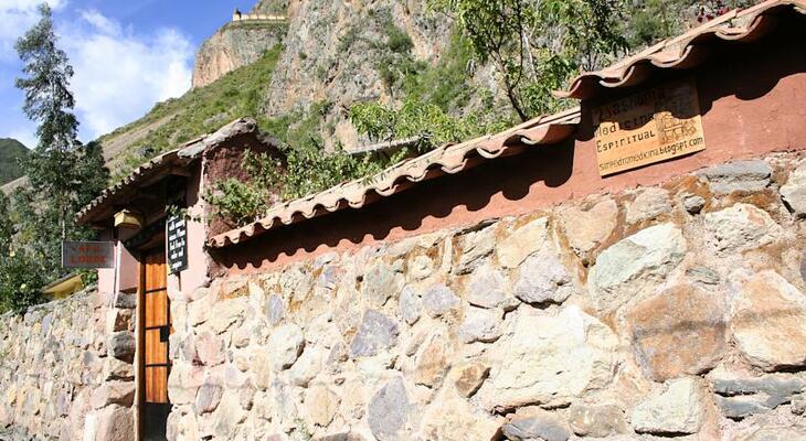 Apu Lodge