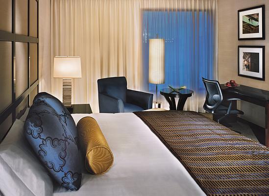 Doubletree By Hilton Montreal
