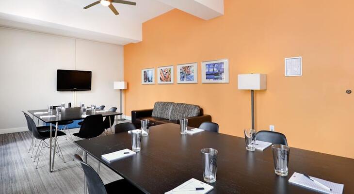 Chicago Getaway Hostel