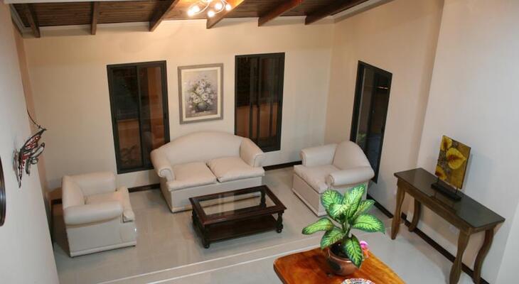 Posada Del Jacaranda