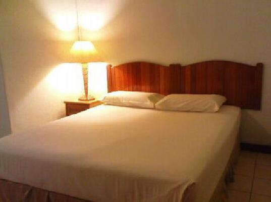 Meldrum Hotel
