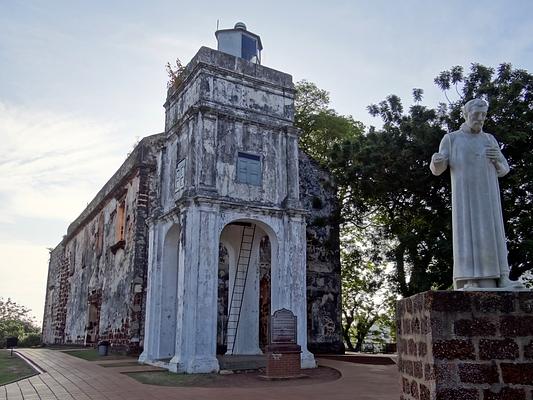 St. Paul's Hill & Church (Bukit St. Paul)