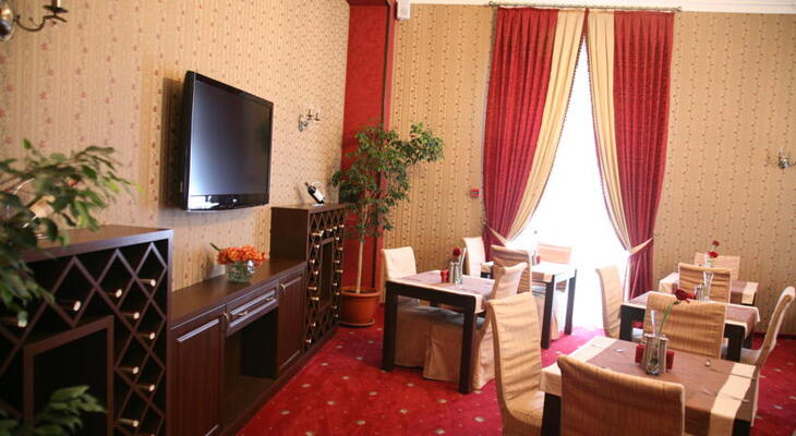 Flowers Hotel