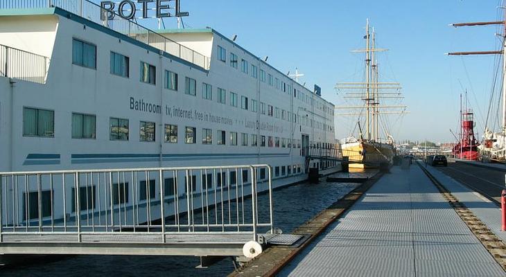 Botel