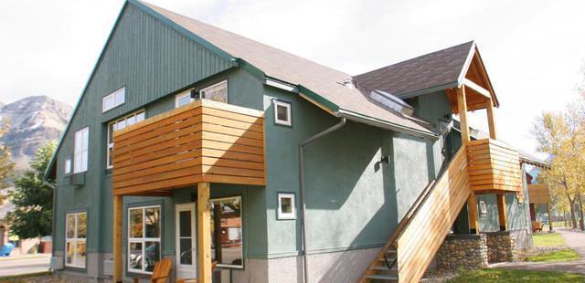 Waterton Lakes Lodge Resort