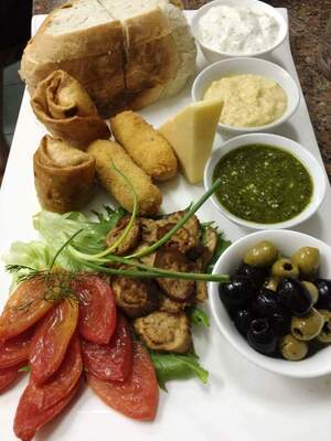 Sticky Fingers Cafe and Bar