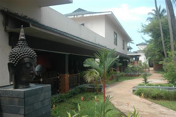 O Hotel Goa, Candolim Beach