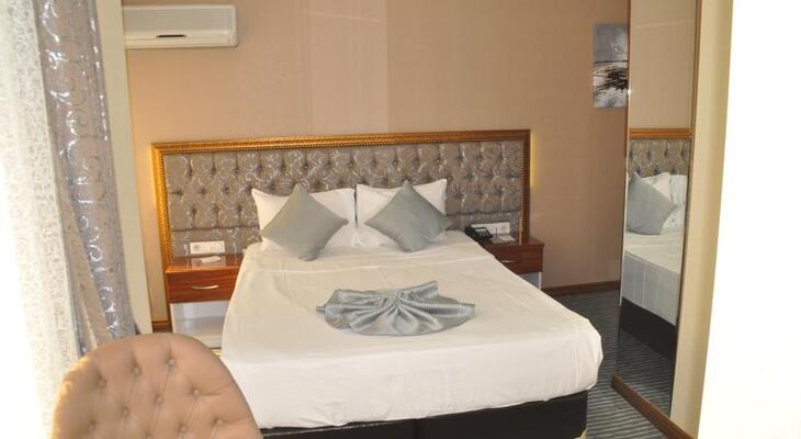 Grand Sera Hotel